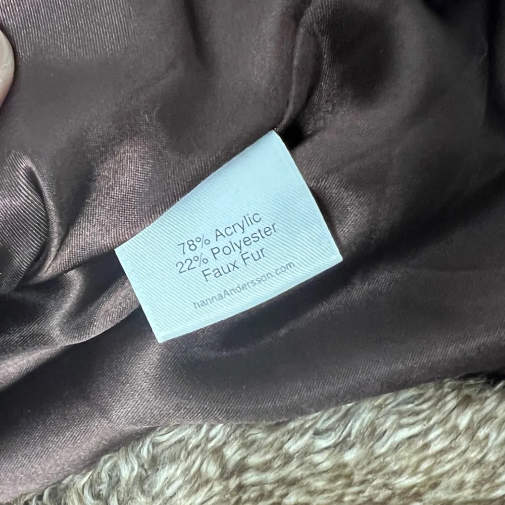 Hanna Andersson Faux Fur Button brown tan Vest Girls Size 4 (100)
